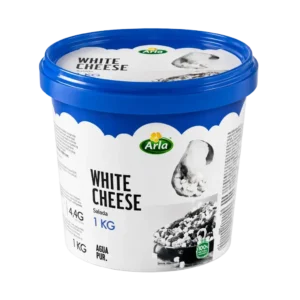 Cubos de queso blanco Arla Apetina en salmuera, formato de 1 kg, queso mediterráneo cortado en dados.