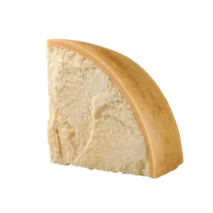 Queso duro Retinato Mantova en porción de 1/8 de rueda de 4,5 kg aproximadamente.